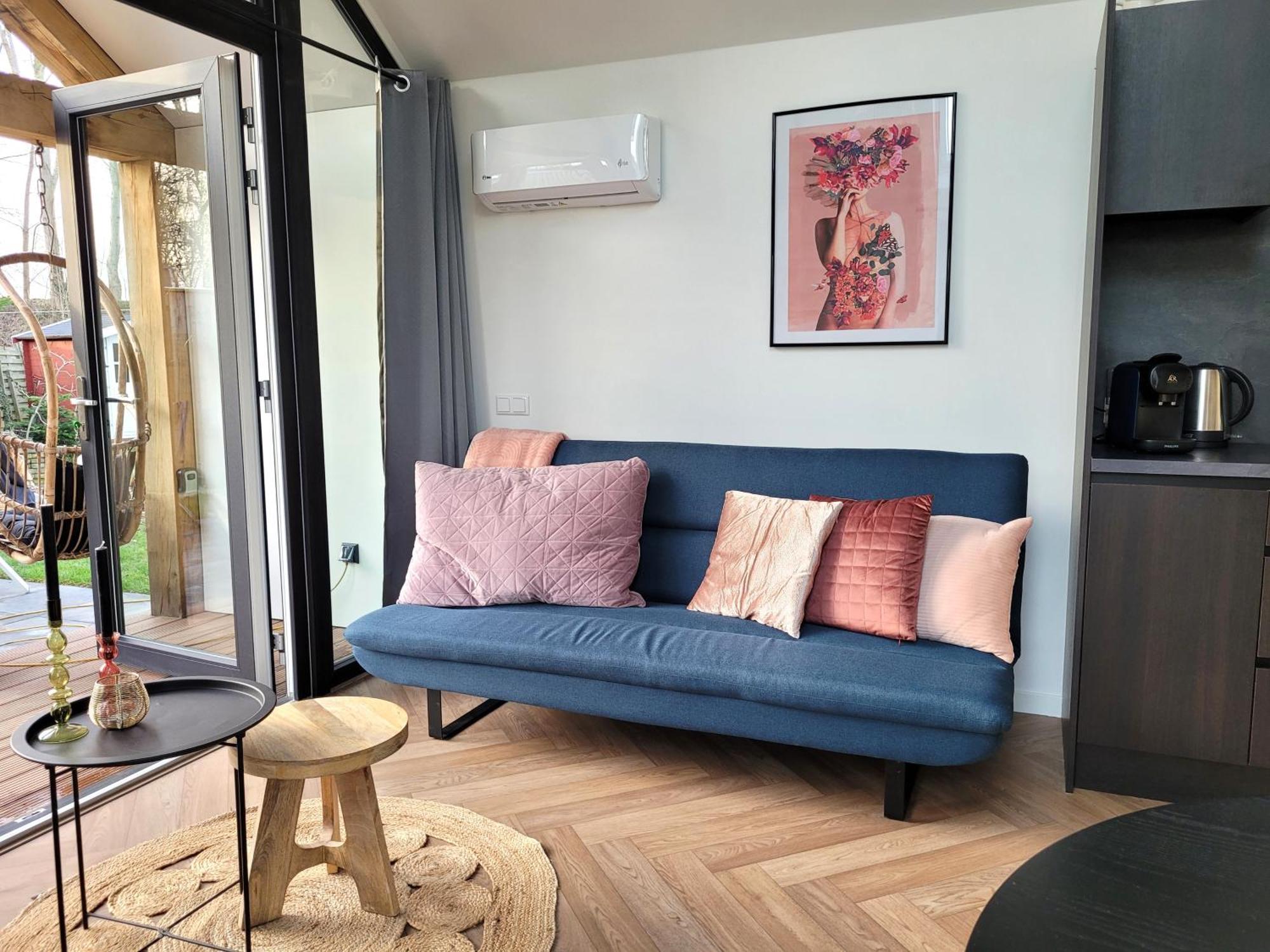 Chalet Tiny Zen House In With Private Sauna, Airco, Outdoor Swimming Pool, Wifi And 2 Bedrooms Heinkenszand